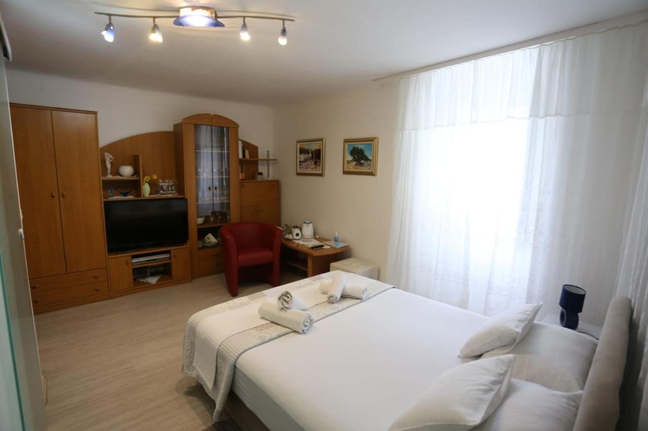 Private Room In The Center Of Сплит Екстериор снимка